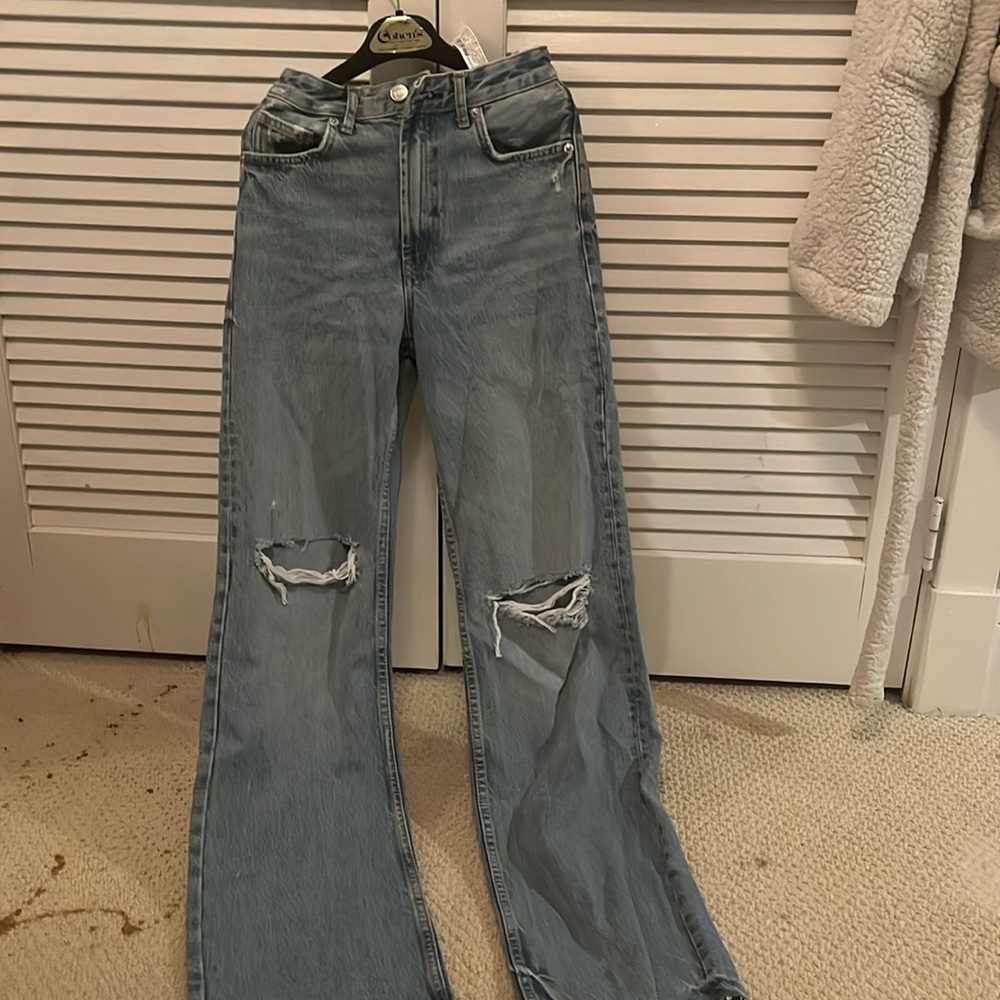 Zara Ripped Jeans Size 2